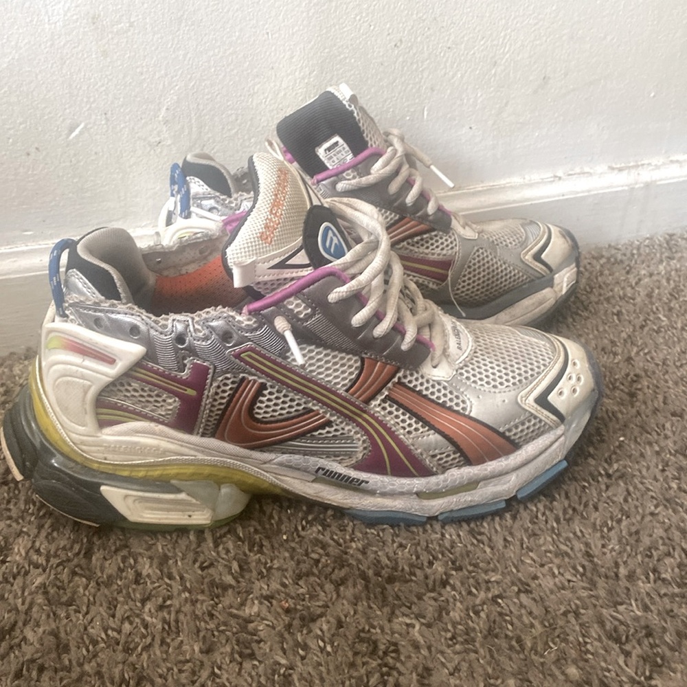 Balenciaga runner multi color MUST PICK UP YOURSELF size 9.5 euro 42